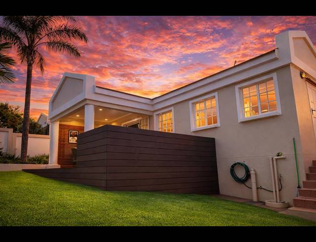 2 BEDROOM SIMPLEX FOR SALE IN WATERKLOOF RIDGE